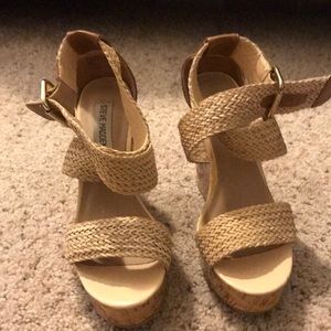 Steve Madden Nude Wedges
